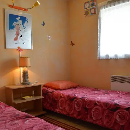 Cap D'agde: Appt 2 Pieces, 4 Couchages A 100m De La - Fr-1-249-68 آجد