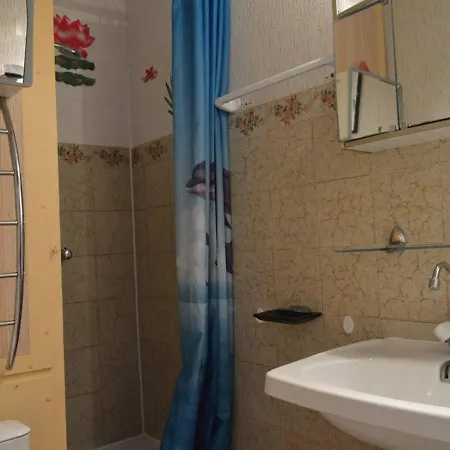 Cap D'agde: Appt 2 Pieces, 4 Couchages A 100m De La - Fr-1-249-68 شقة *